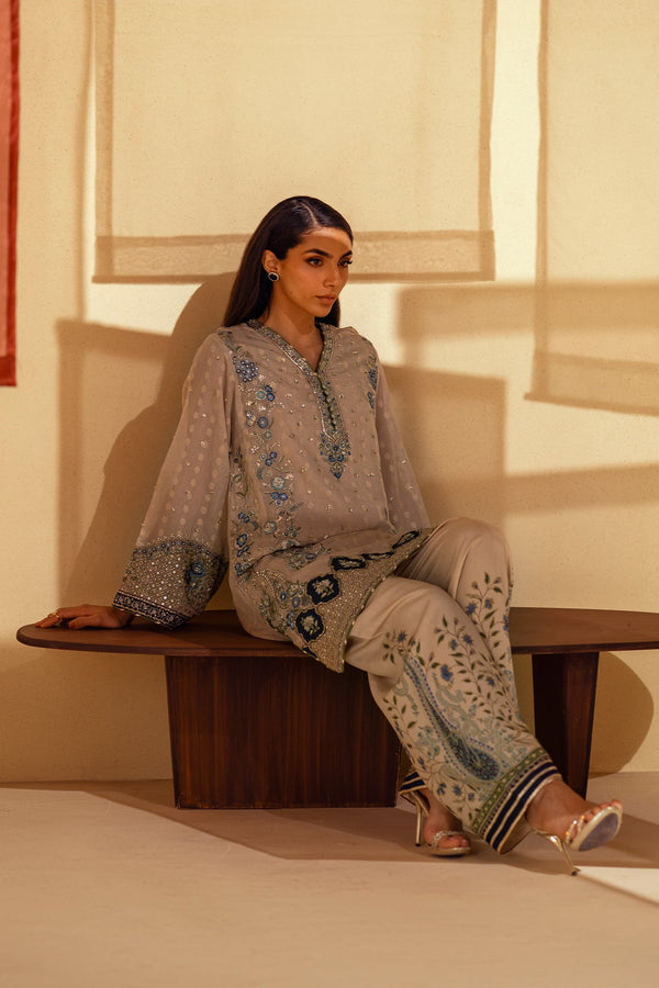 EMBROIDERED SUIT (E0835/104/326)