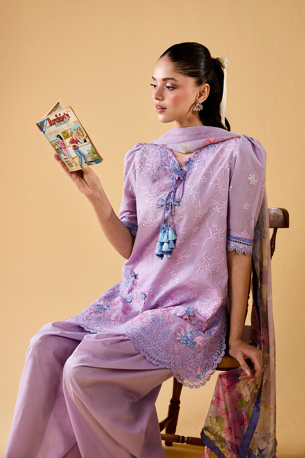 Design 1B Vital 2026 Vol 2 Unstitched – Nour