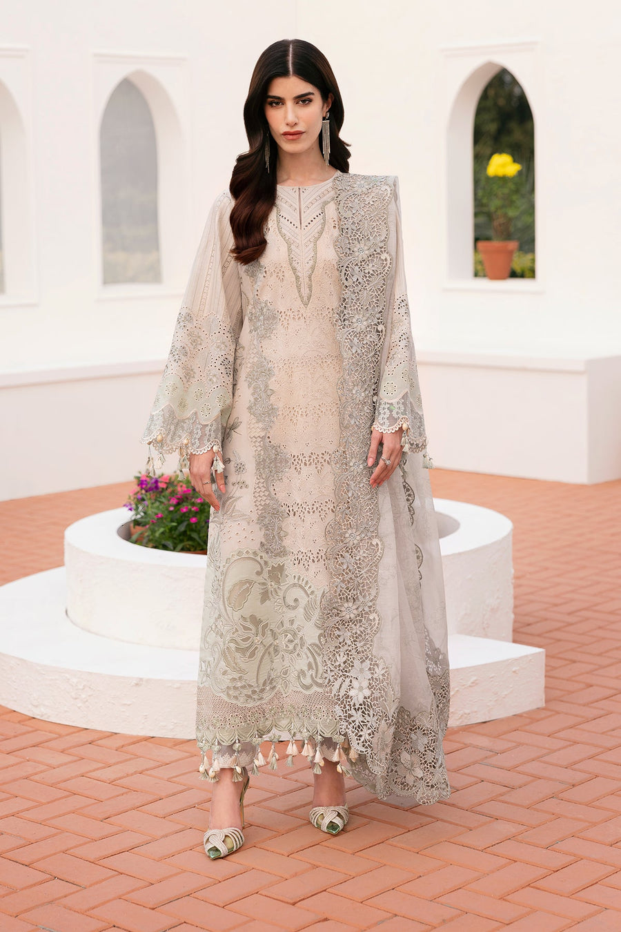 Embroidered Lawn El-D04 Unstitched