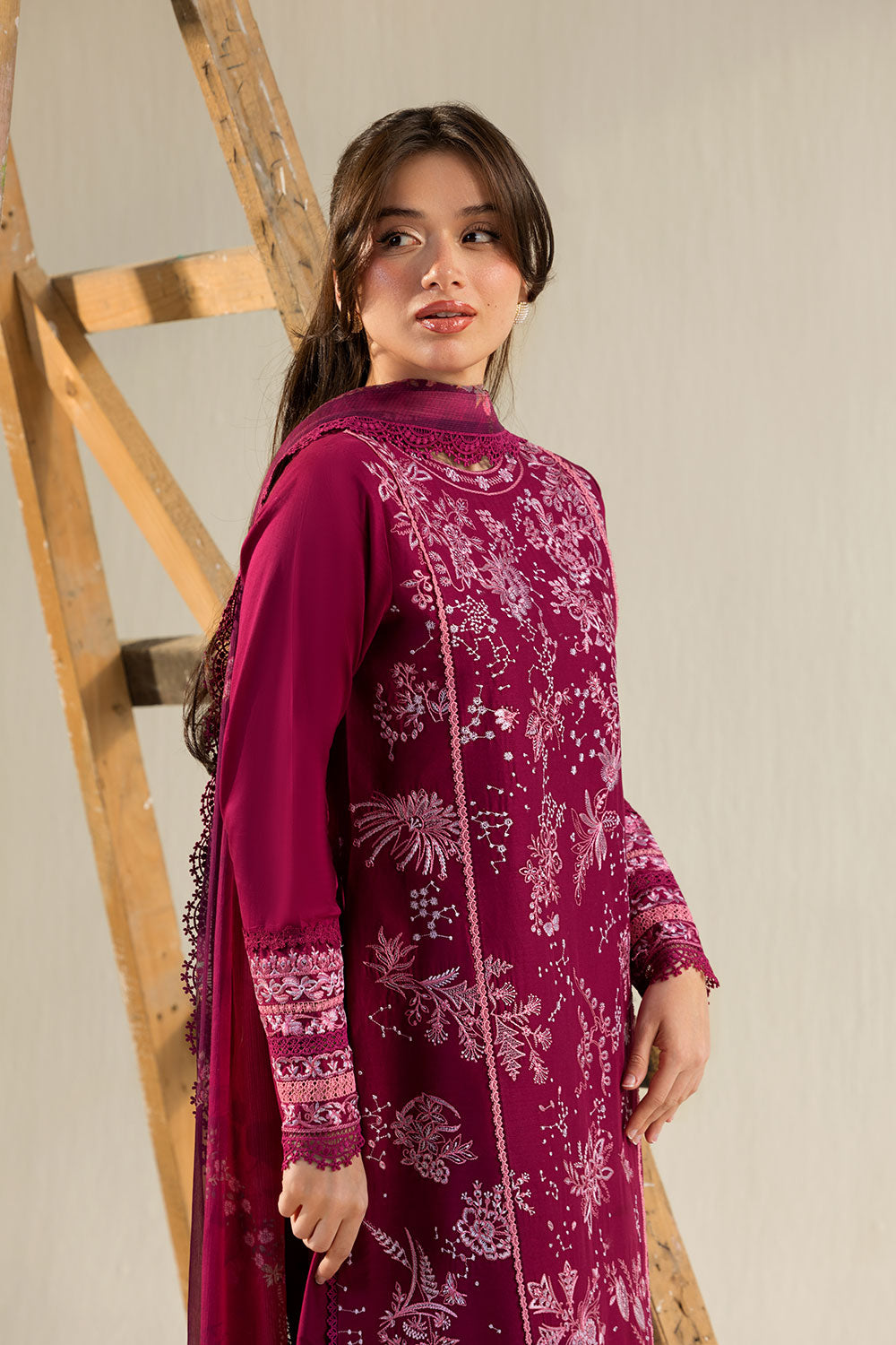 Design 9B Vital 2026 Unstitched – Nour