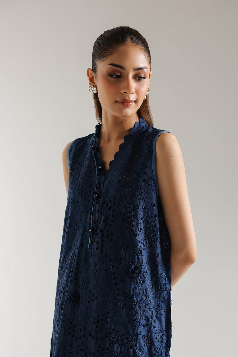 EMBROIDERED SUIT (E3099/103/618)