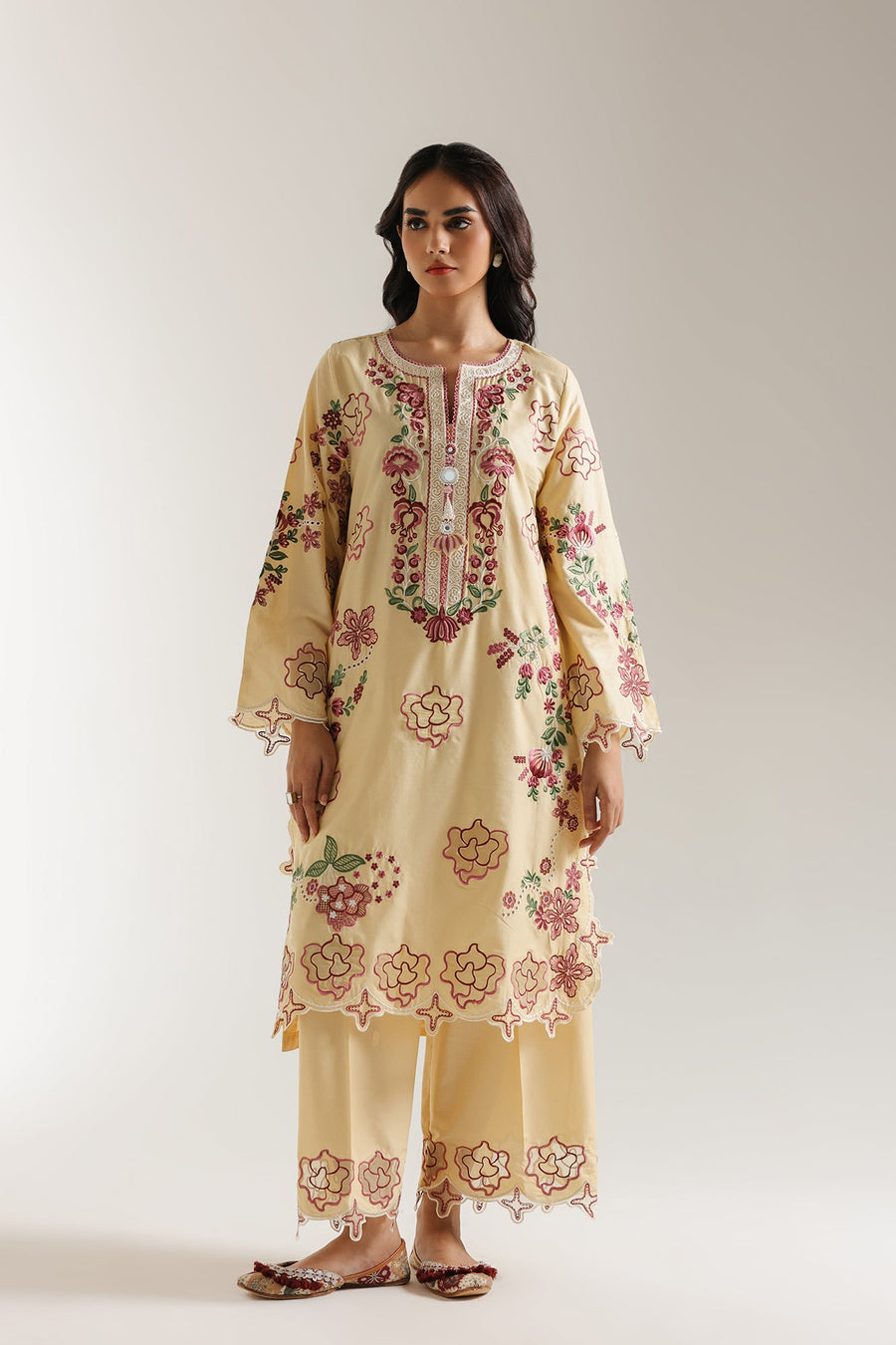 EMBROIDERED SUIT (E3227/103/101)