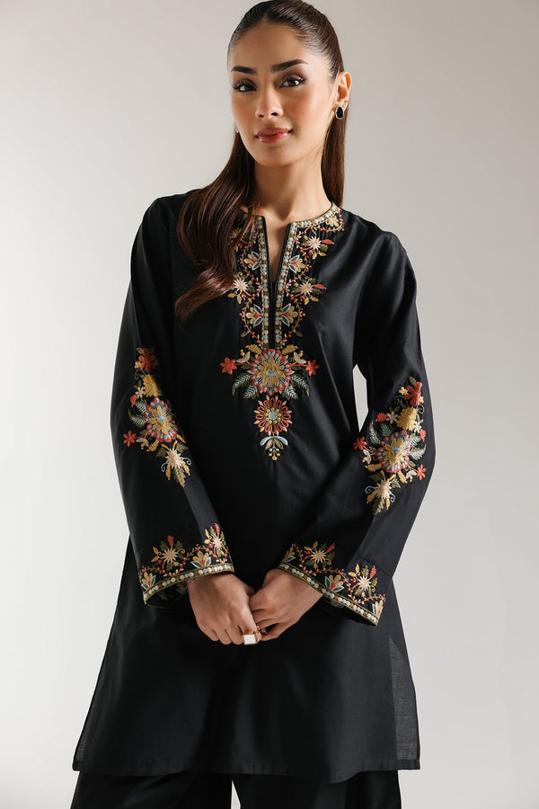 EMBROIDERED SHIRT (E5863/102/902)