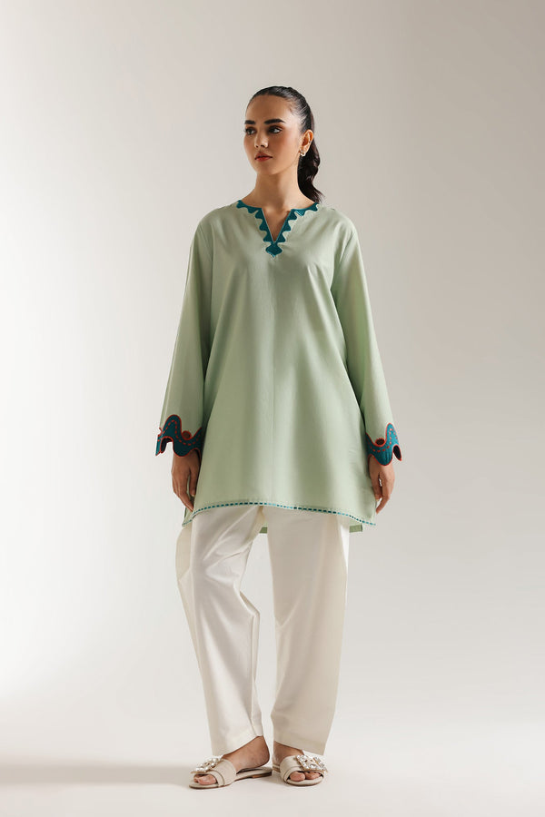 EMBROIDERED SHIRT (E5881/102/130)